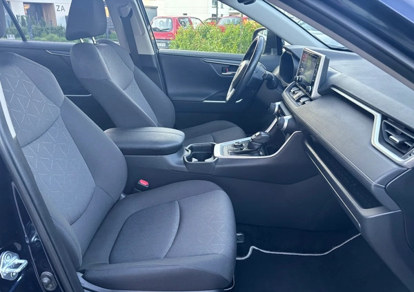 Toyota RAV4 cena 124900 przebieg: 84027, rok produkcji 2019 z Sopot małe 466